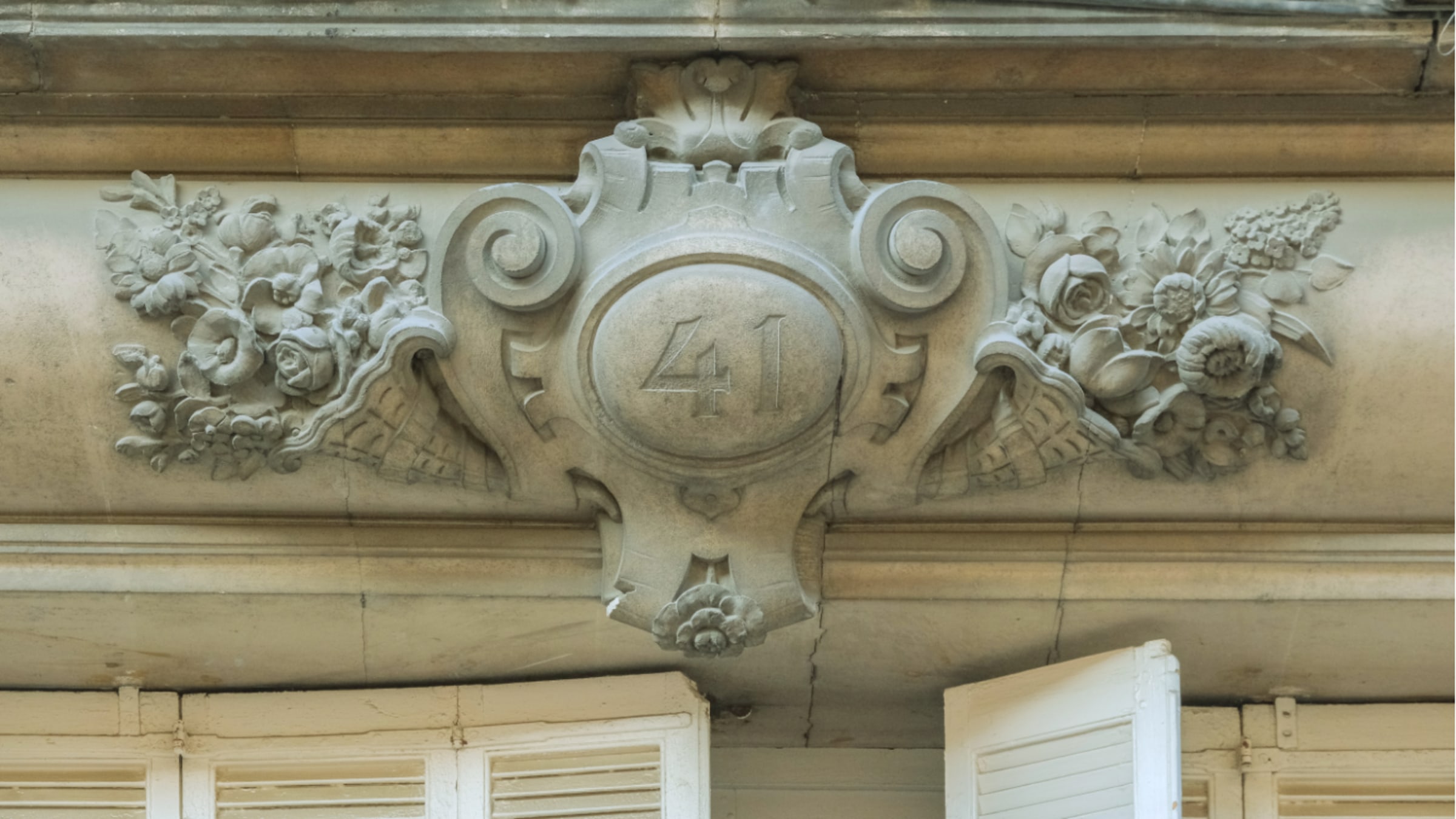 AVIGNON : 41, rue de la Bonneterie — Avignon