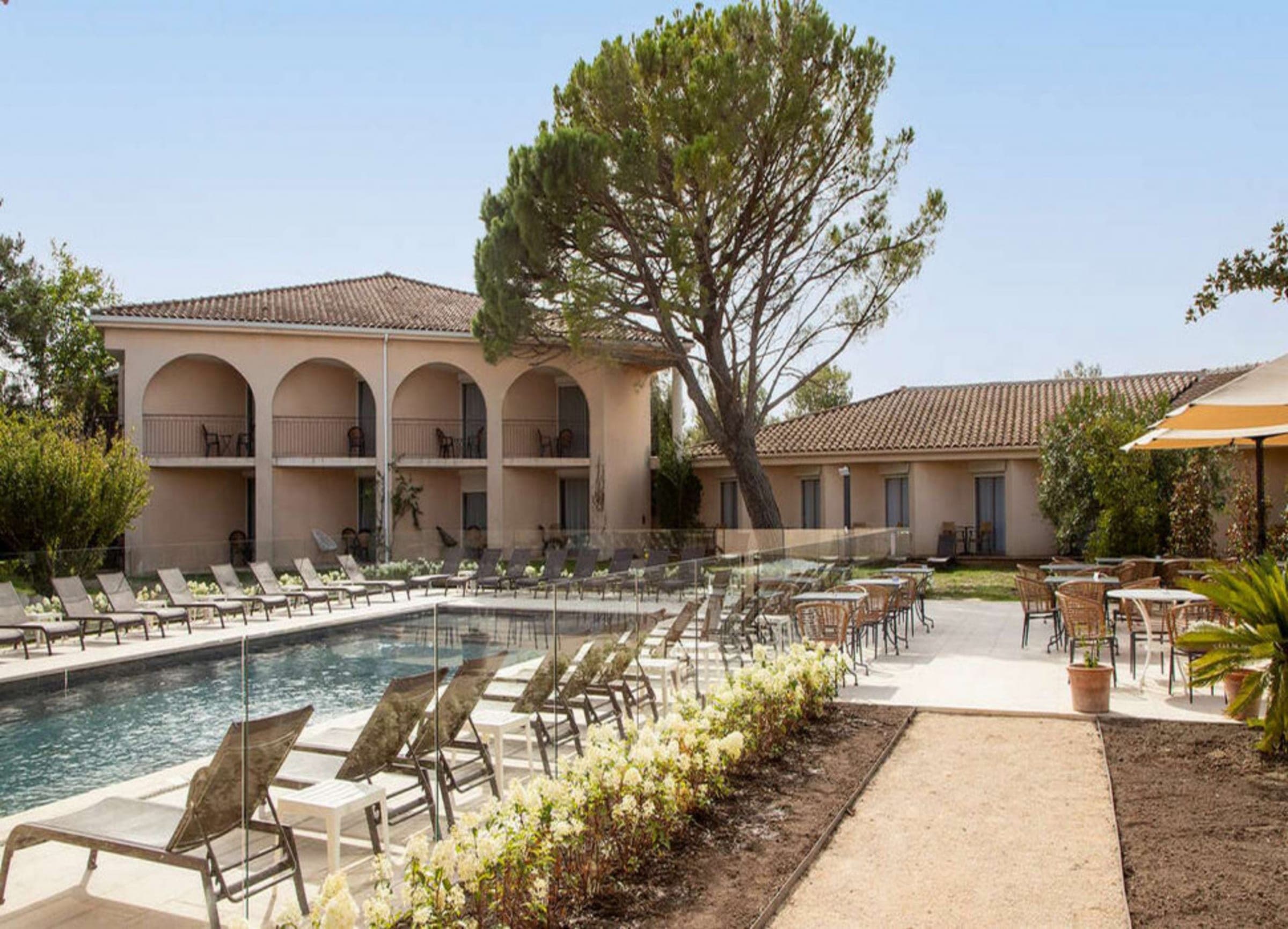 AVIGNON - HOTEL LE PARADOU — visuel 1