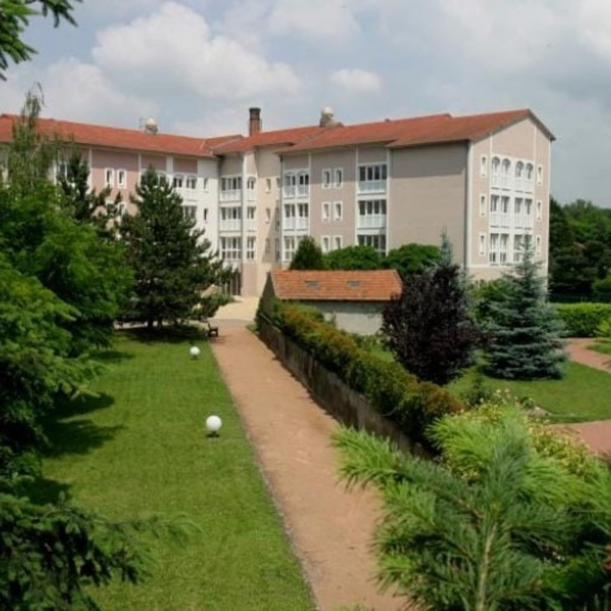 Balbigny — visuel 1