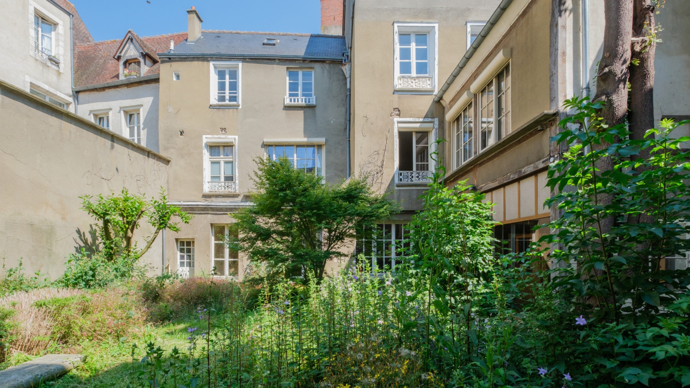 CHARTRES : Grenets — Chartres