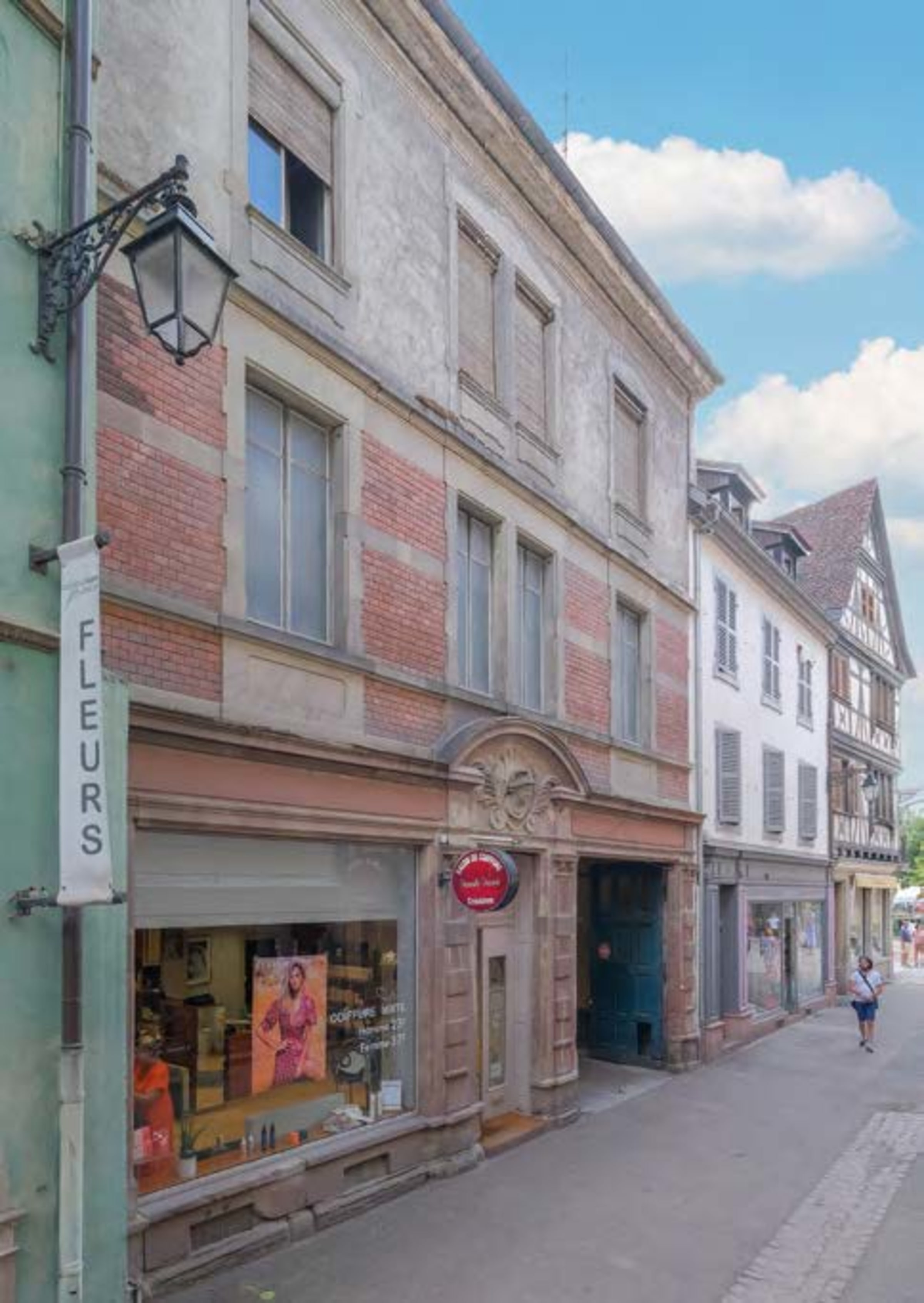 COLMAR : 10, place de la Cathédrale — Colmar