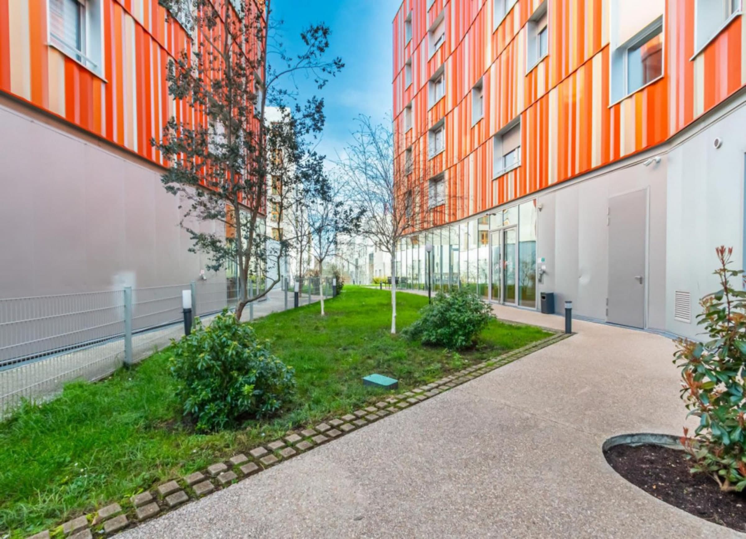 MASSY - APARTHOTEL ADAGIO ACCESS PARIS MASSY GARE TGV — programme immobilier neuf à Massy, photo 1