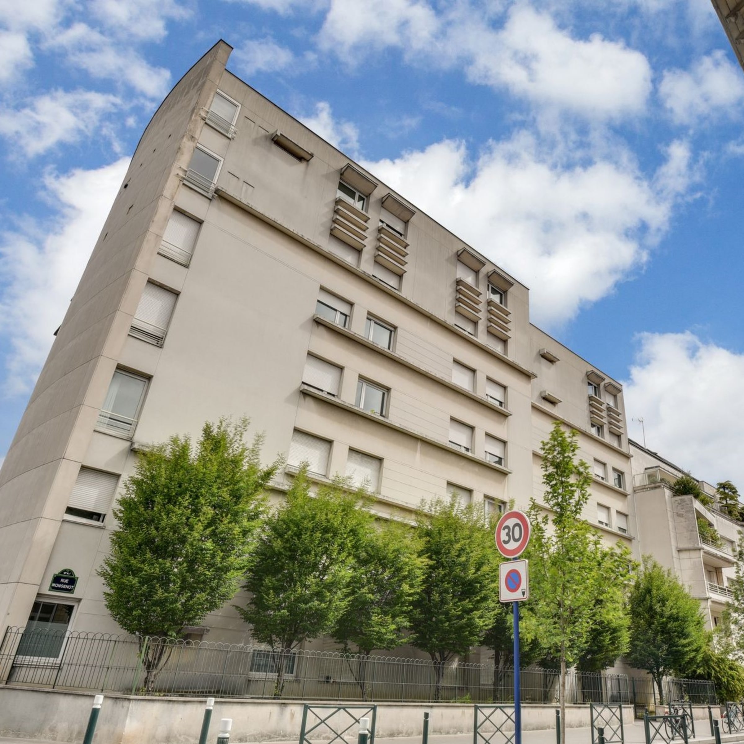 Saint Mandéen — Paris 12e Arrondissement
