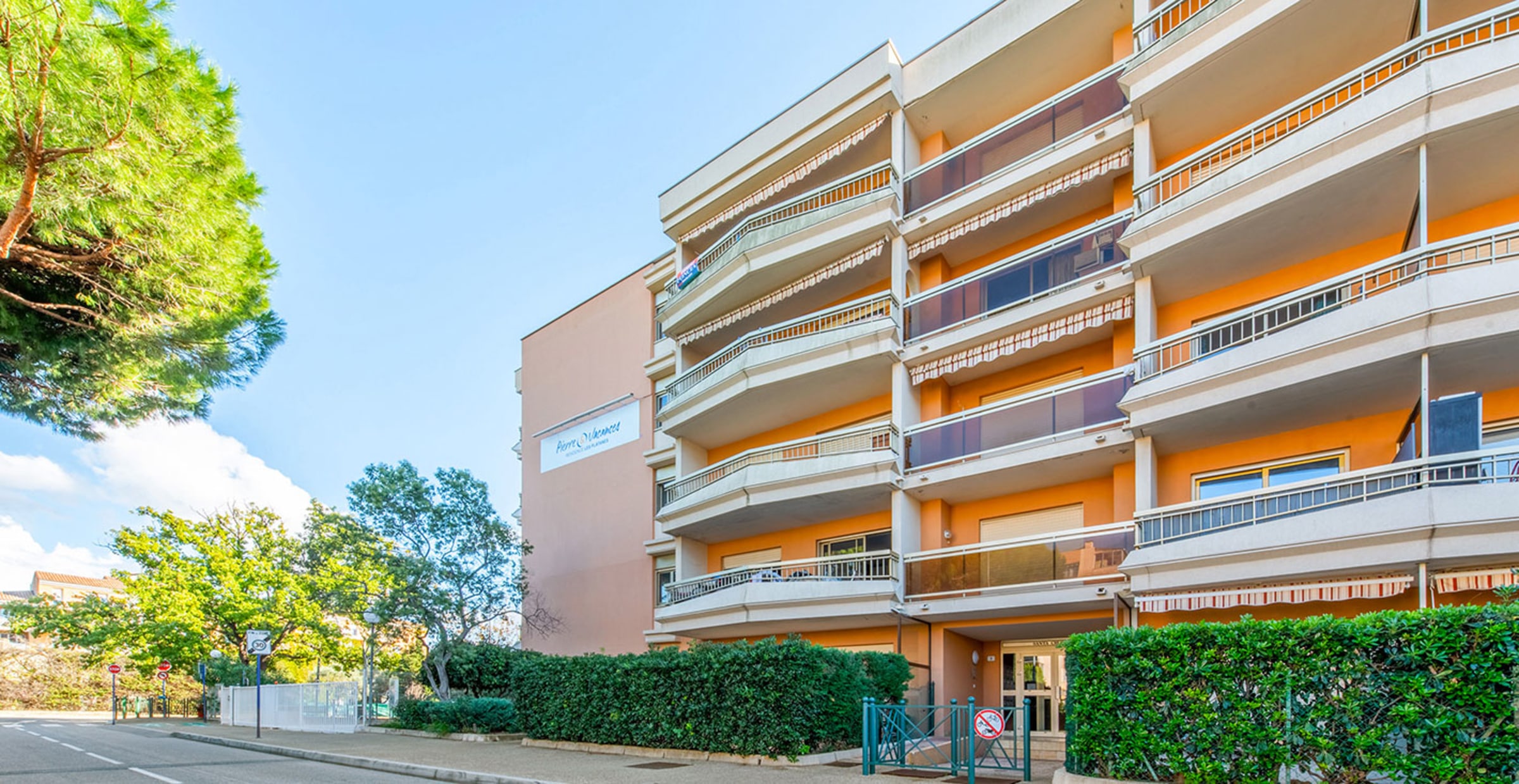Sainte Maxime - Les Platanes — Sainte-Maxime